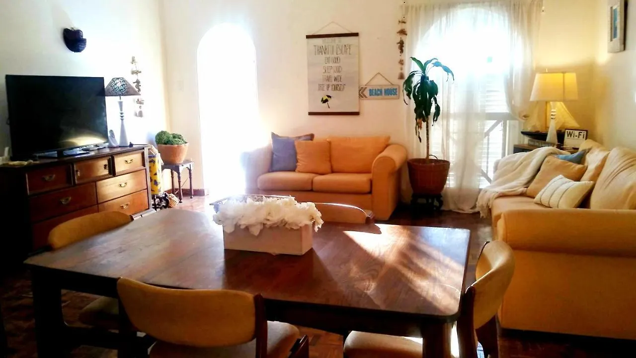 아파트 Amazing Location! Walk To Town, Beach & Dinner - Payment Required To Reserve 오쵸 리오스 자메이카