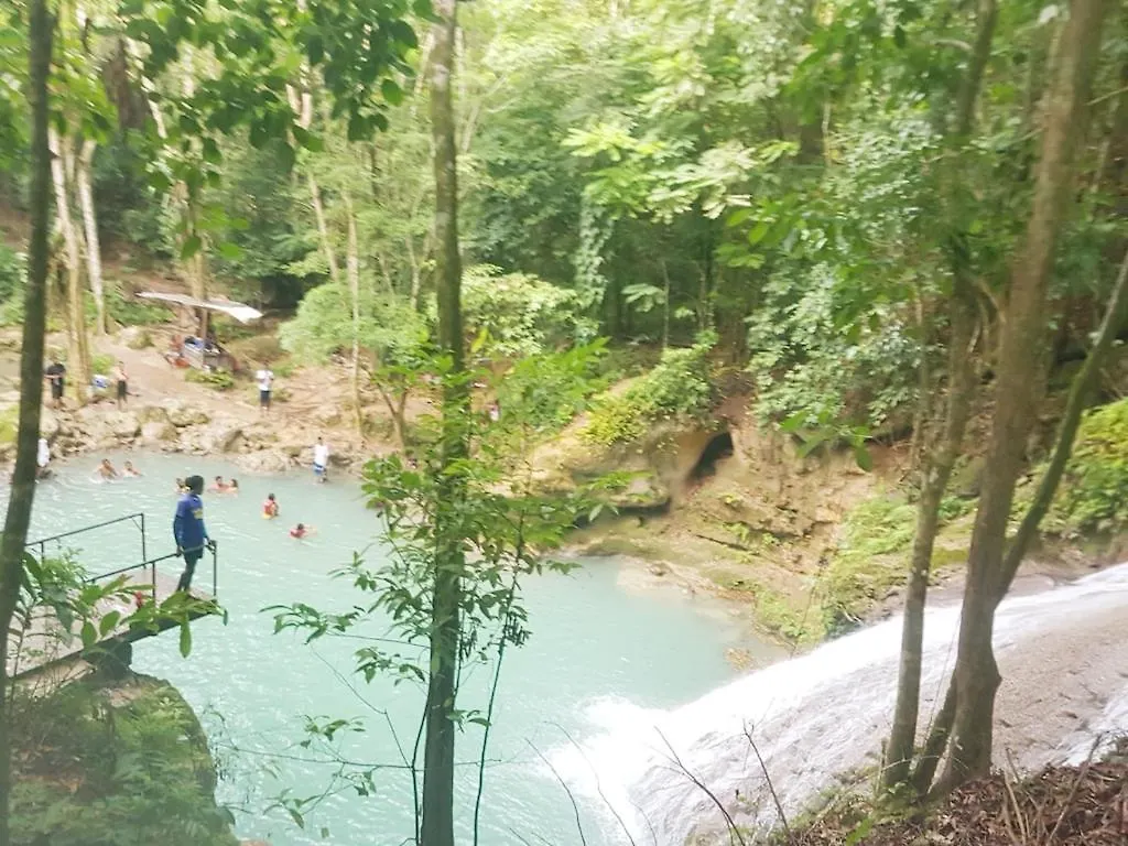 Amazing Location! Walk To Town, Beach & Dinner - Payment Required To Reserve Ocho Rios 0*,