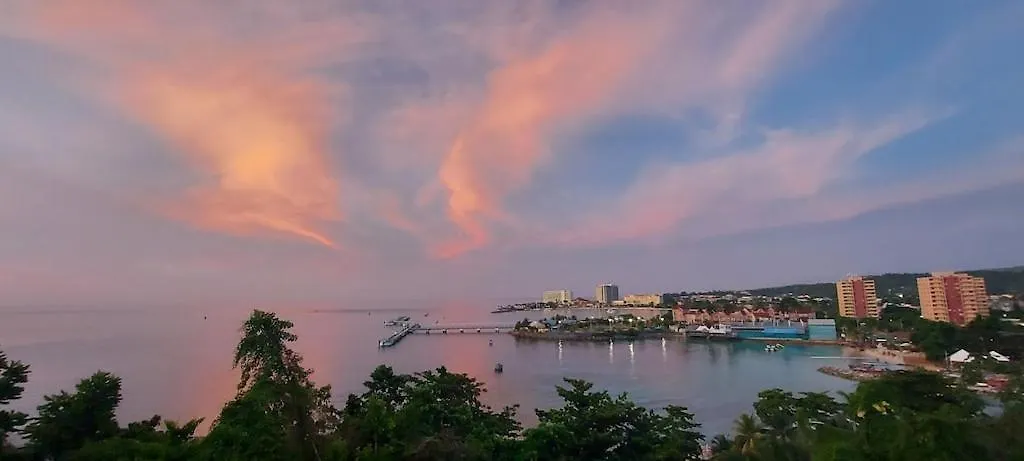 Amazing Location! Walk To Town, Beach & Dinner - Payment Required To Reserve 奥乔里奥斯 公寓